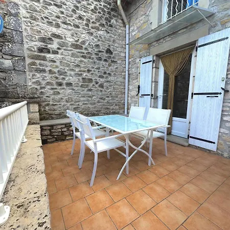 Semesterbostad Maison Typique Entre Ardeche Et Cevennes